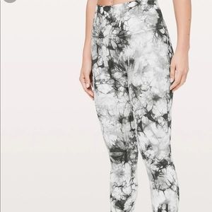 Lululemon Wunder Under Dual Shibori